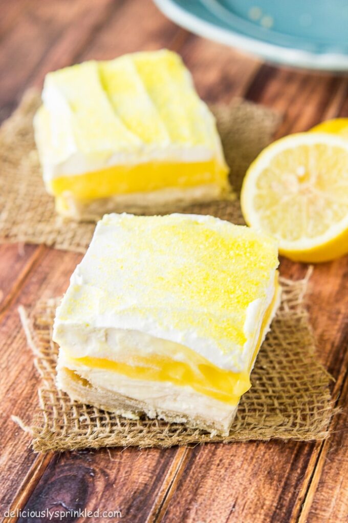 Lemon Pie Bars – Deliciously Sprinkled