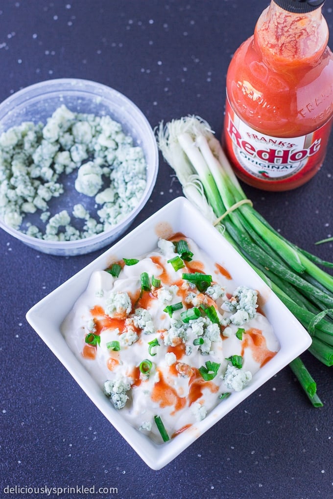 Buffalo Bleu Cheese Dip, Appetizer, Easy Dip Recipe, Football Party Appetizers. Recipe by deliciouslysprinkled.com