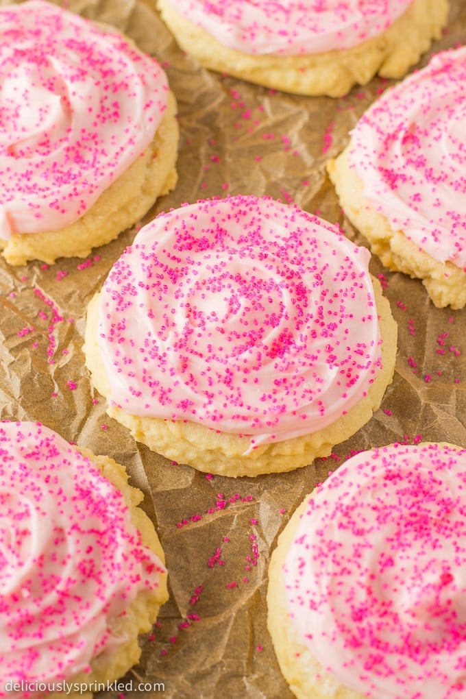 The best frosted sugar cookie recipe with buttercream frosting. Recipe by deliciouslysprinkled.com