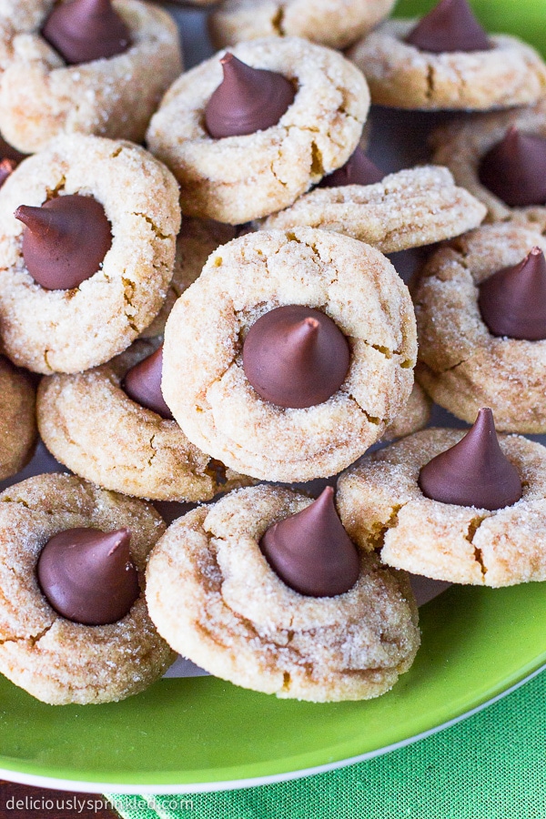 peanut butter cookies with kisses
