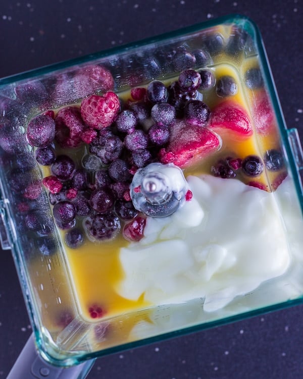 Frühstücks-Energie-Smoothie- ein einfaches Smoothie-Rezept zum Frühstück.