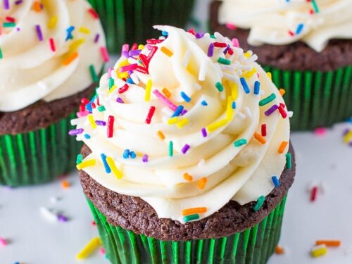 Giant Cupcake - Chocolate With Vanilla Frosting - Event Décor And