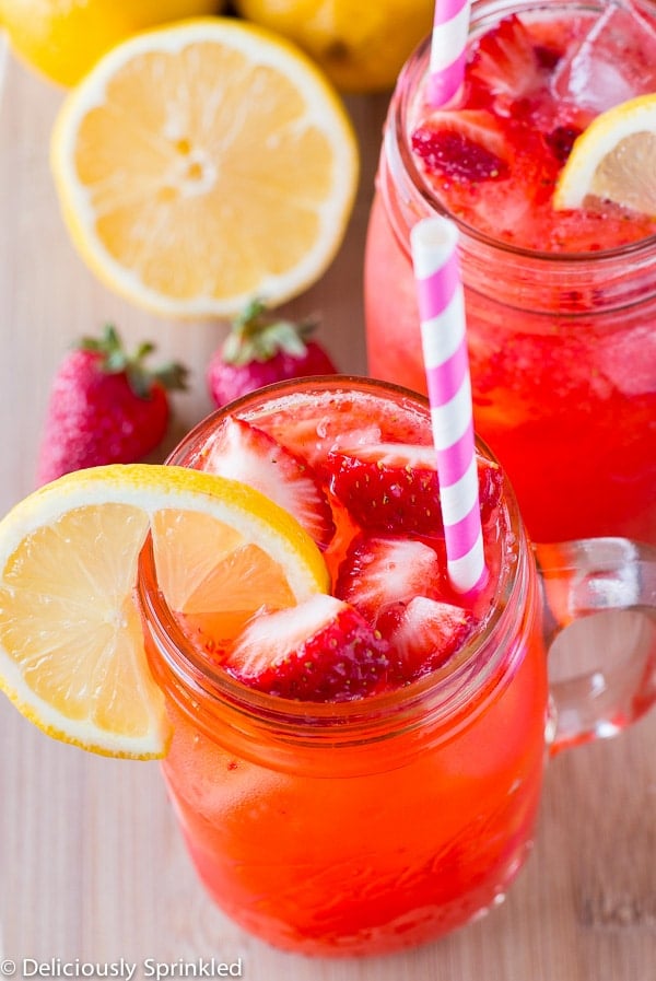 diy cocktail jar mason Strawberry  Fresh  Deliciously Lemonade Sprinkled