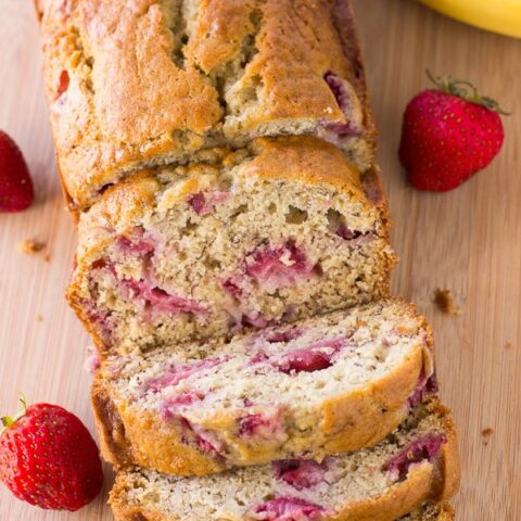 Strawberry Banana Bread – Deliciously Sprinkled