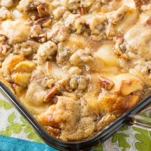 APPLE STREUSEL FRENCH TOAST BAKE