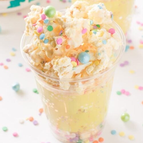 Birthday Cake Popcorn – Deliciously Sprinkled