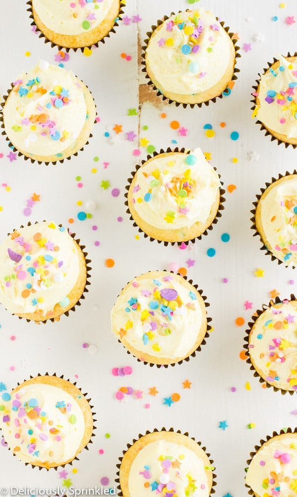 FUNFETTI CUPCAKES