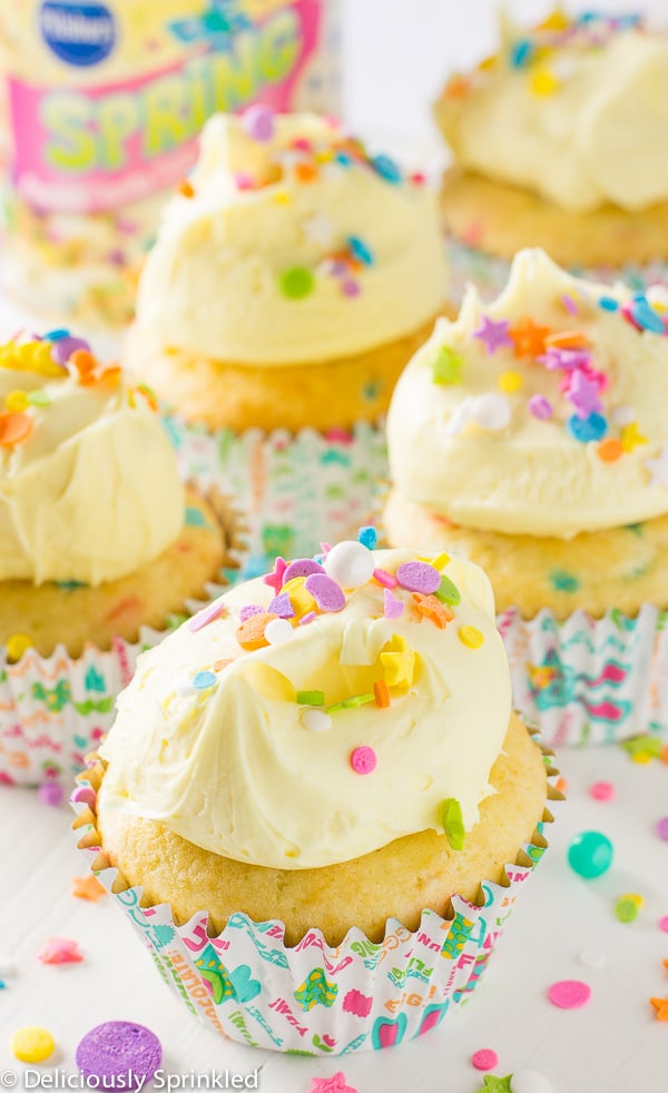 FUNFETTI CUPCAKES