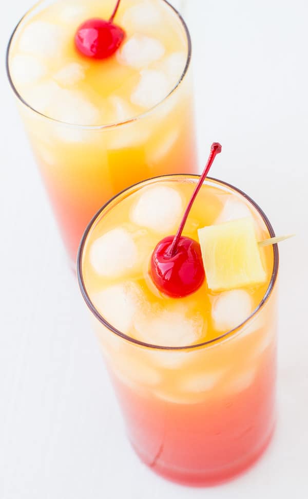 PINEAPPLE RUM PUNCH