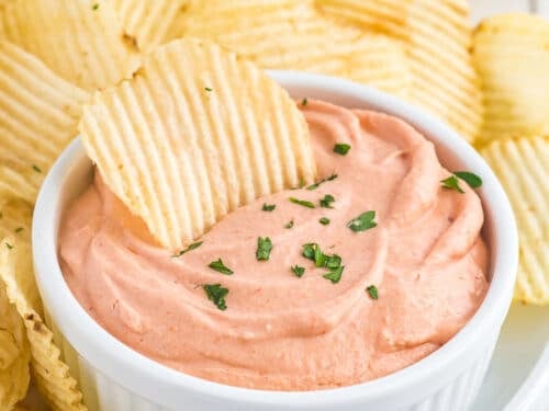 Easy Chip Dip Recipe For Potato Chips (3 Ingredients