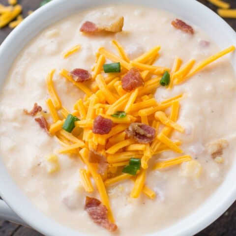 Slow Cooker Cheesy Potato Soup – Deliciously Sprinkled