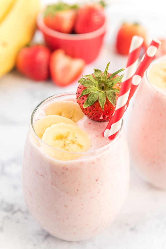 Strawberry Banana Smoothie Deliciously Sprinkled