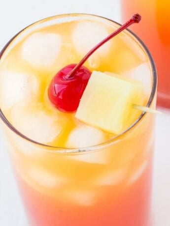 Easy Pineapple Rum Punch Recipe