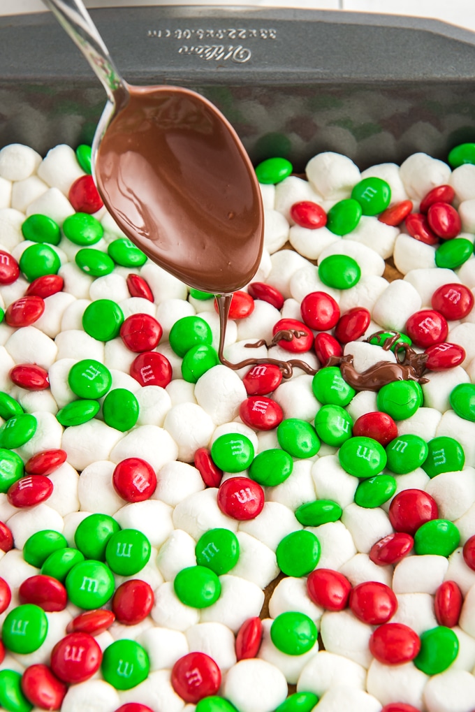 drizzle chocolate on top of bars