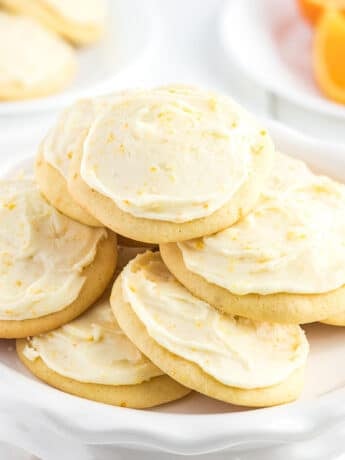 Creamsicle cookies on a platter.