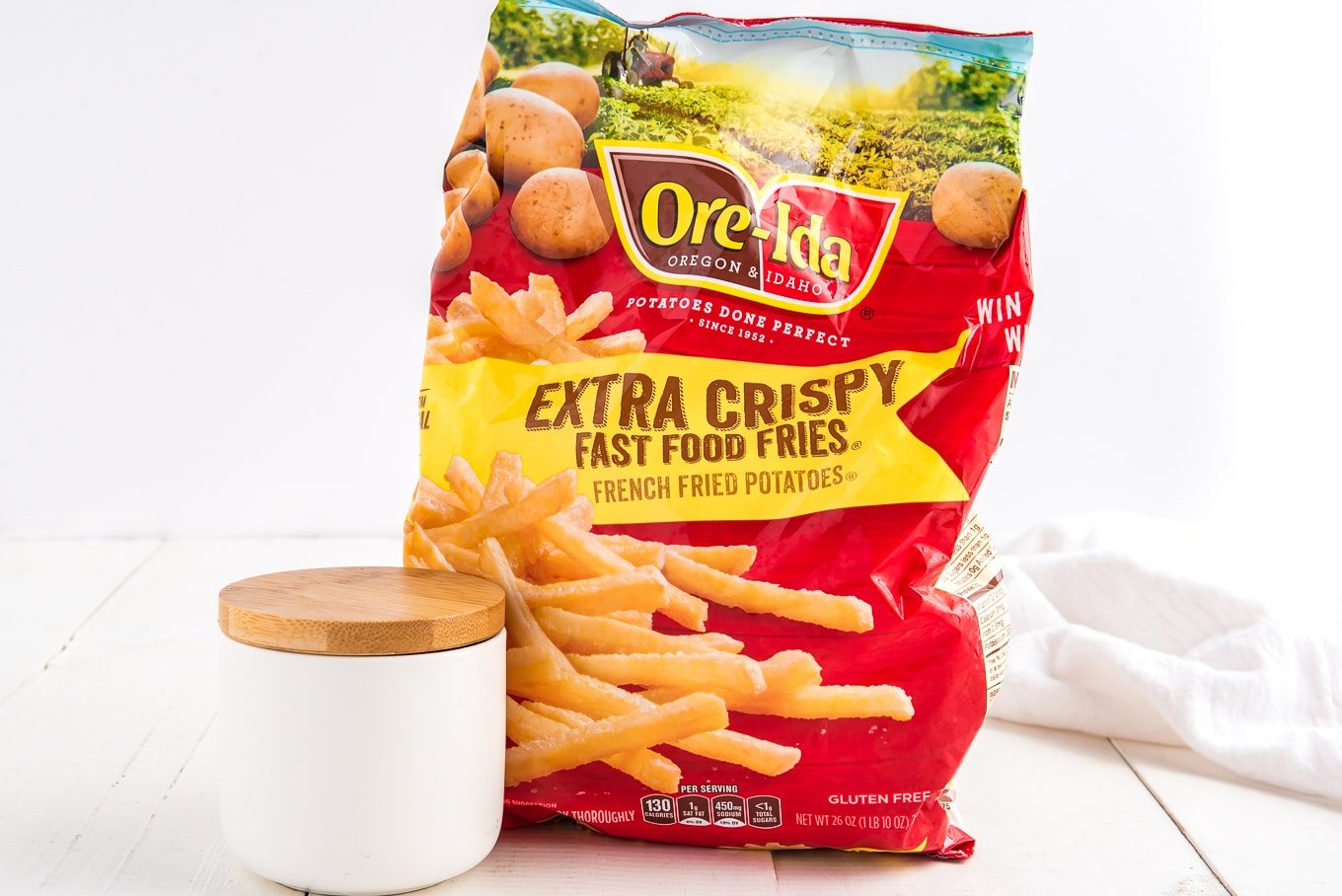 ingredients for frozen french fries in the air fryer./ Enjoy crispy and delicious frozen French fries in minutes with this easy air fryer recipe. Get that classic crispy texture and savory flavor you love, with the convenience of the air fryer.