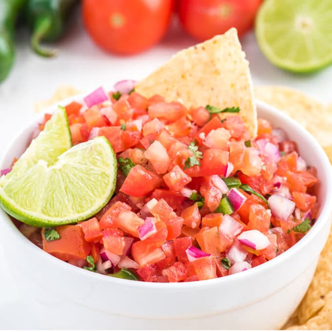 Authentic Pico de Gallo Recipe – Deliciously Sprinkled