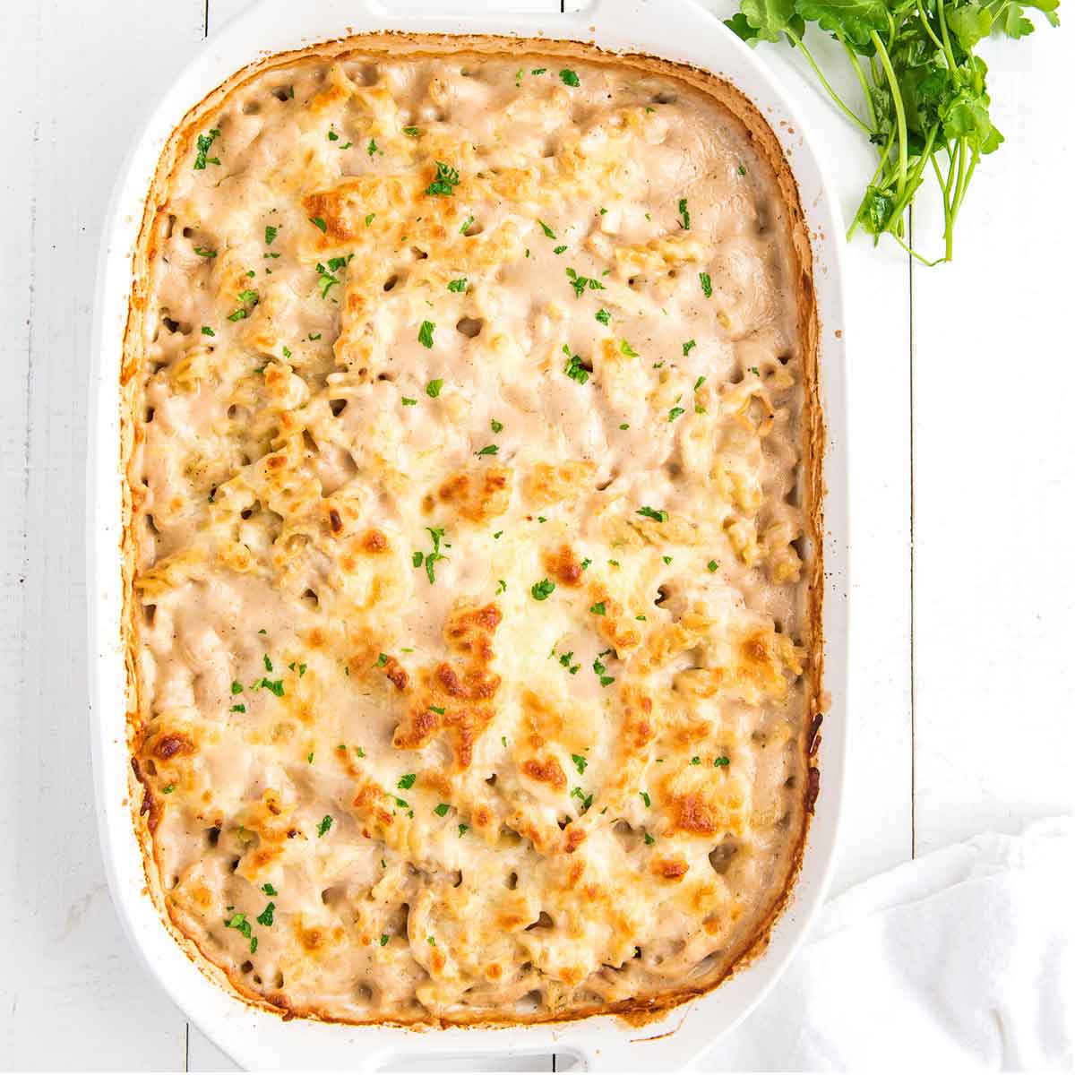 Easy Chicken Alfredo Bake – Deliciously Sprinkled