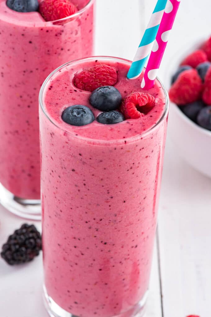 Breakfast Energy Smoothie – Deliciously Sprinkled