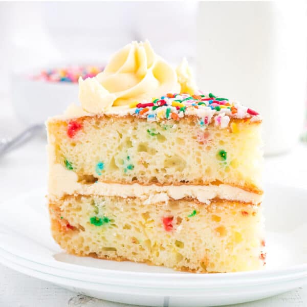 Funfetti Cake (Box Mix But Better!) – Deliciously Sprinkled