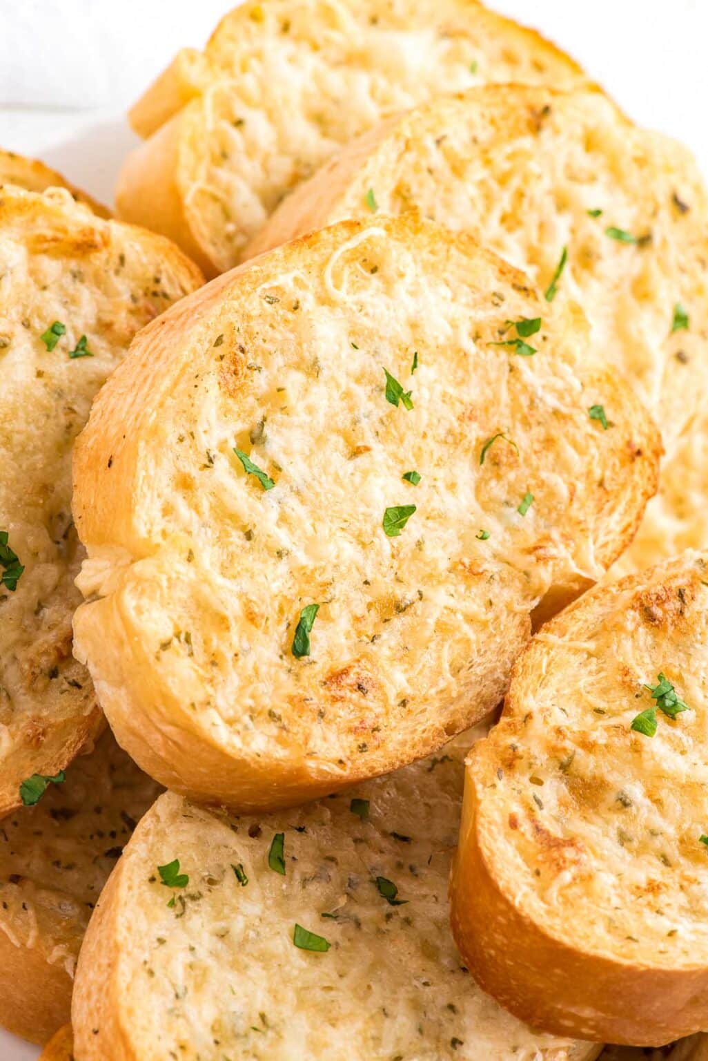 Easy Air Fryer Garlic Bread Deliciously Sprinkled