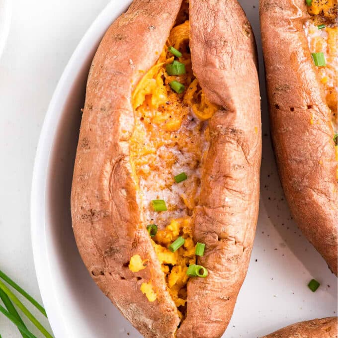 Microwave Sweet Potato (Only 5 Minutes) – Deliciously Sprinkled