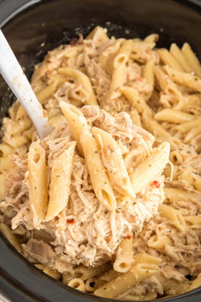 A hearty and flavorful crockpot recipe, perfect for cozy family dinners.