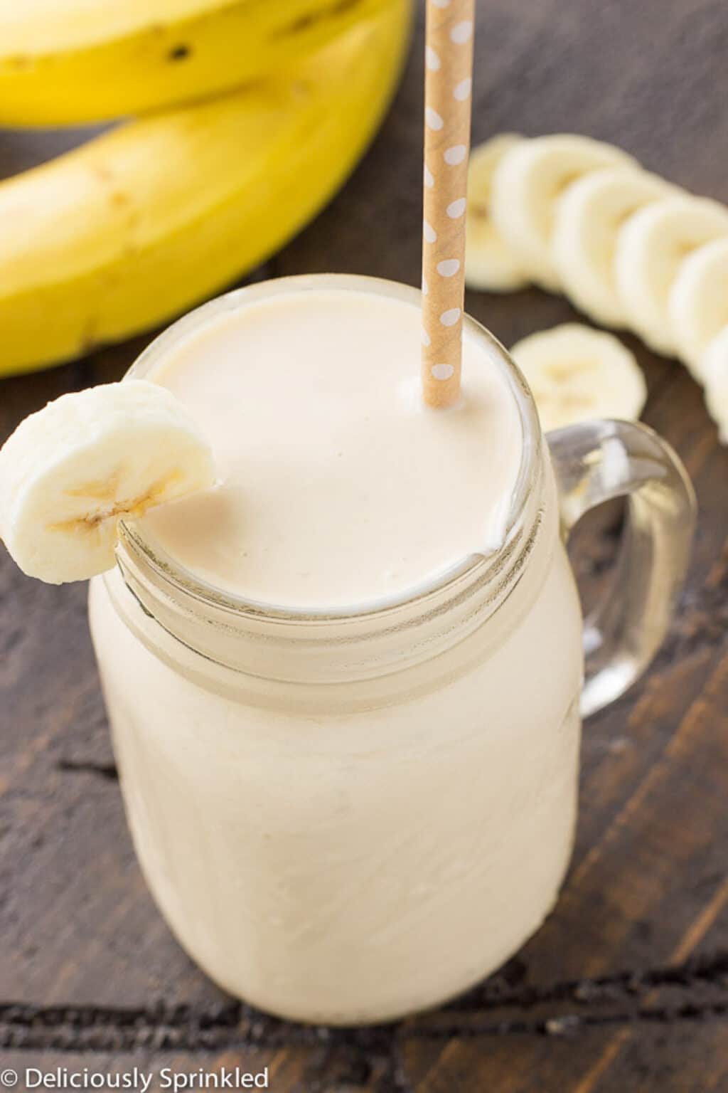 Banana Smoothie – Deliciously Sprinkled